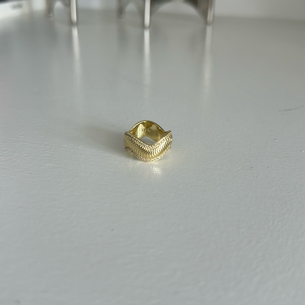 Luv aj gold wave ring